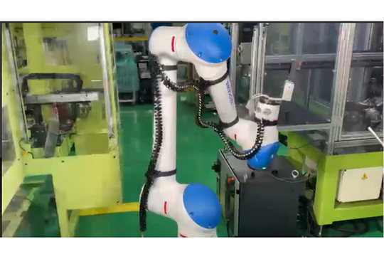 Portacables (CABLEVEYOR) Serie de plástico 3D TKRB tipo ROBOTRAX